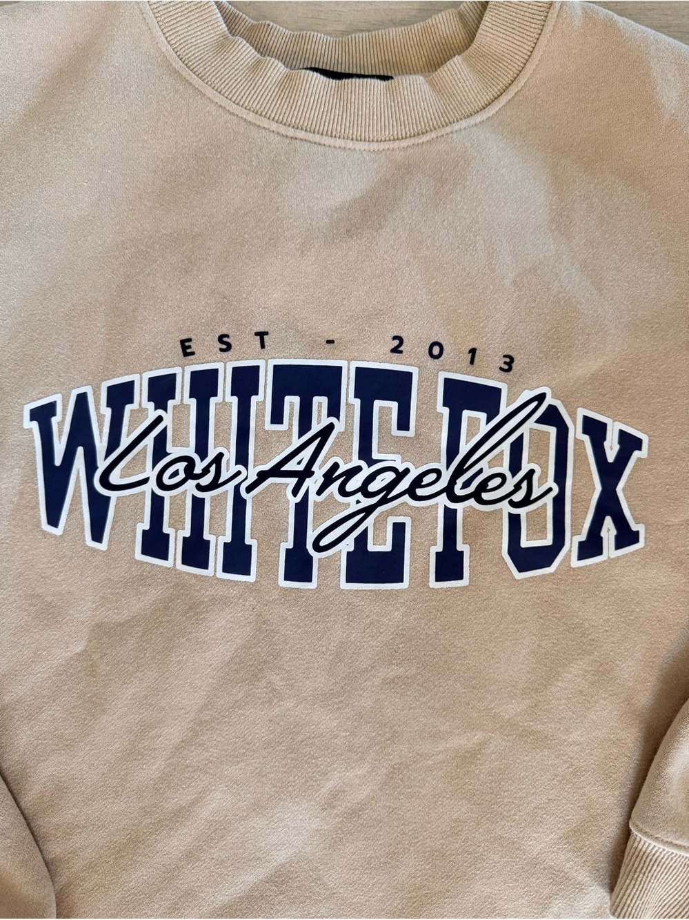 WHITE FOX Los Angeles Women’s  Crewneck Sweatshirt - Beige/Navy